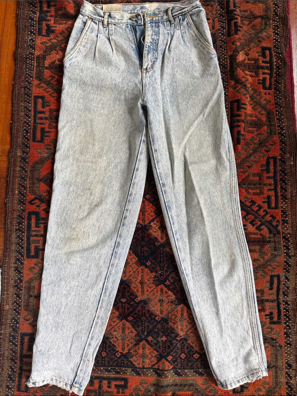 Light Wash Women’s Bill Blass Jeans